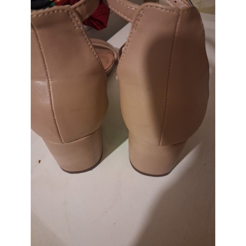 Sandals - Picture 6 of 7